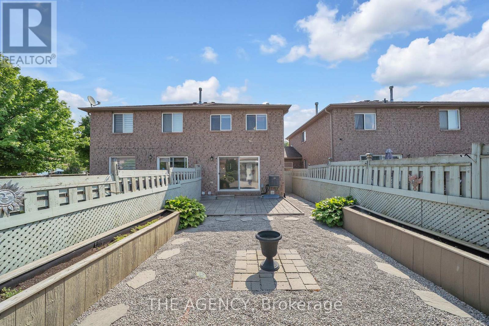 Photo 22 of 56 Quinlan Road, Barrie ON
