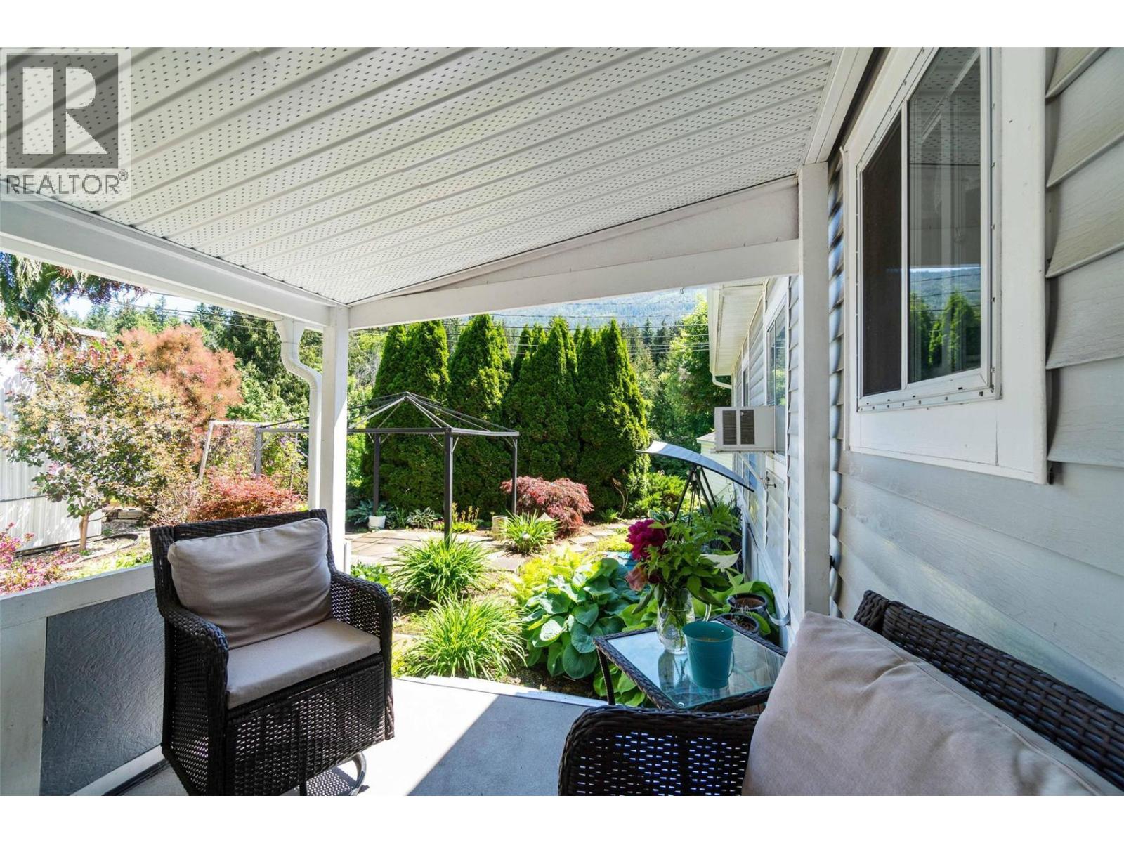 Photo 5 of 5161 63 Avenue Ne Unit 11, Salmon Arm BC