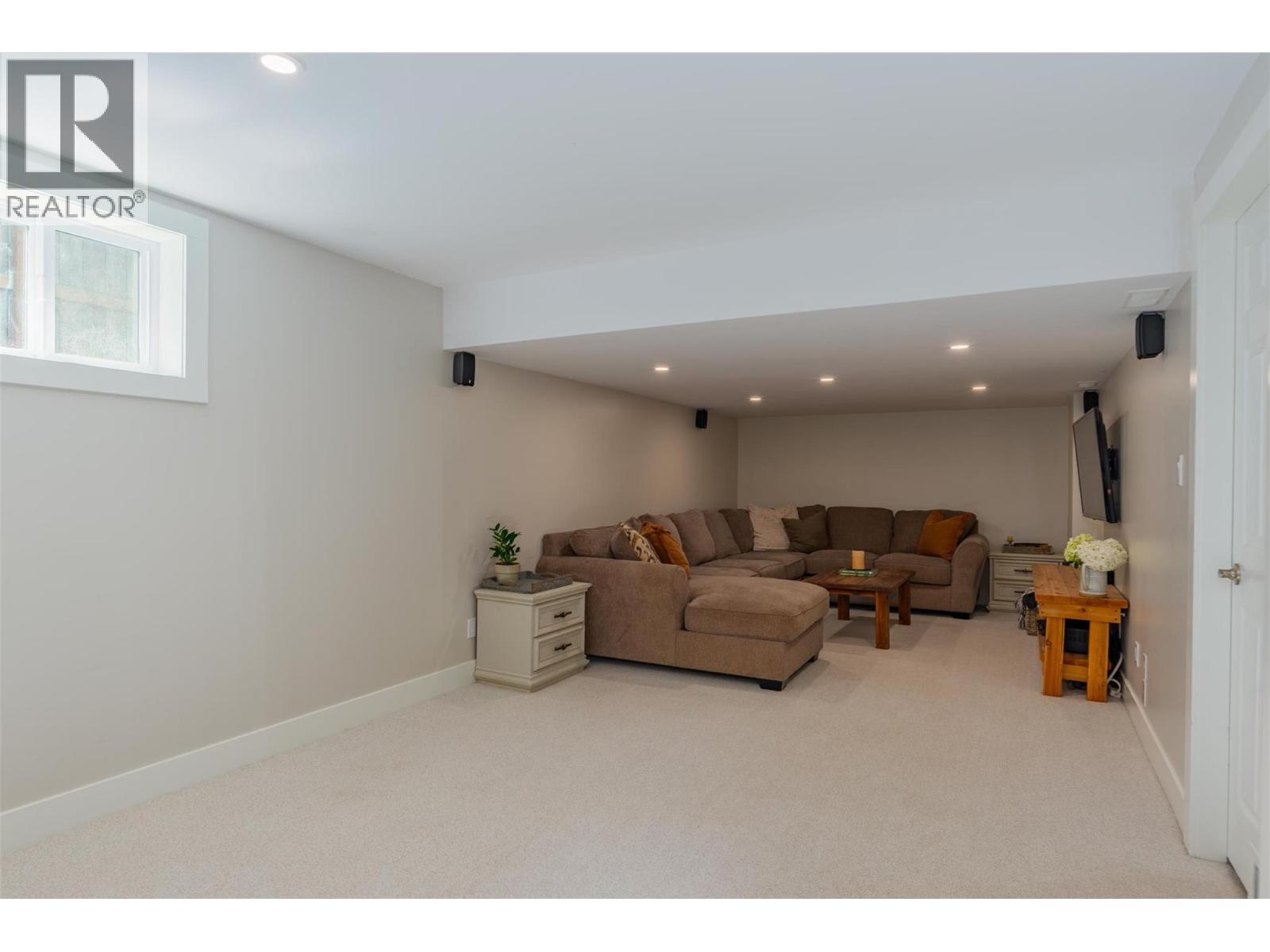 100 Birch Avenue, Fruitvale