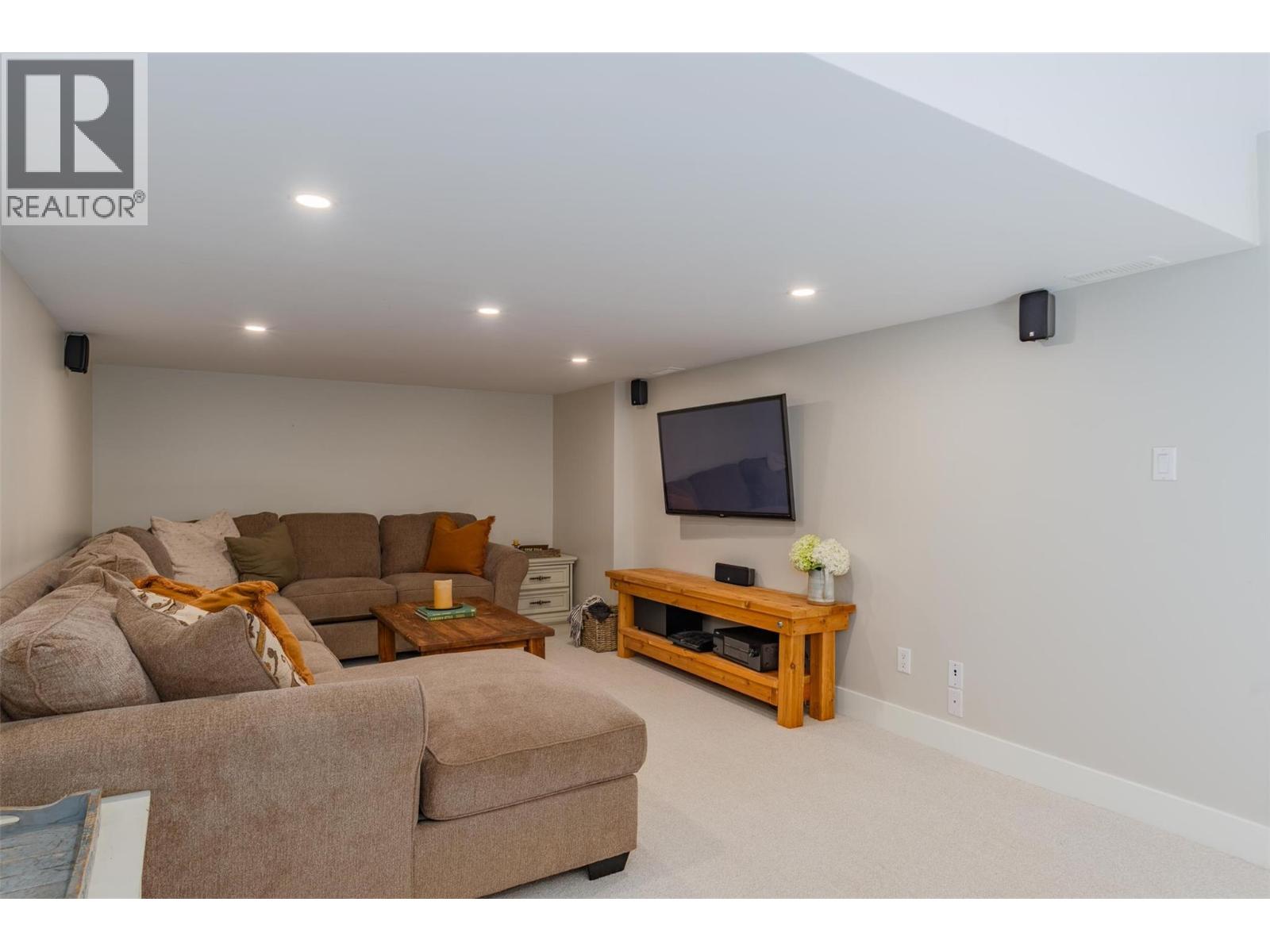 100 Birch Avenue, Fruitvale