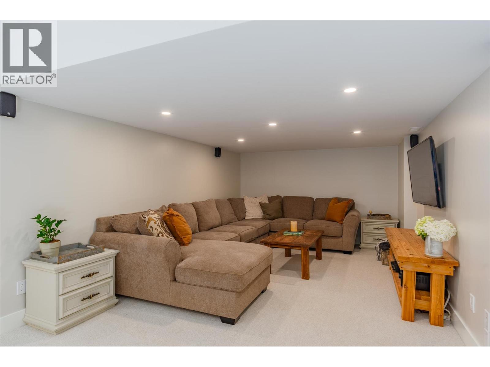 100 Birch Avenue, Fruitvale