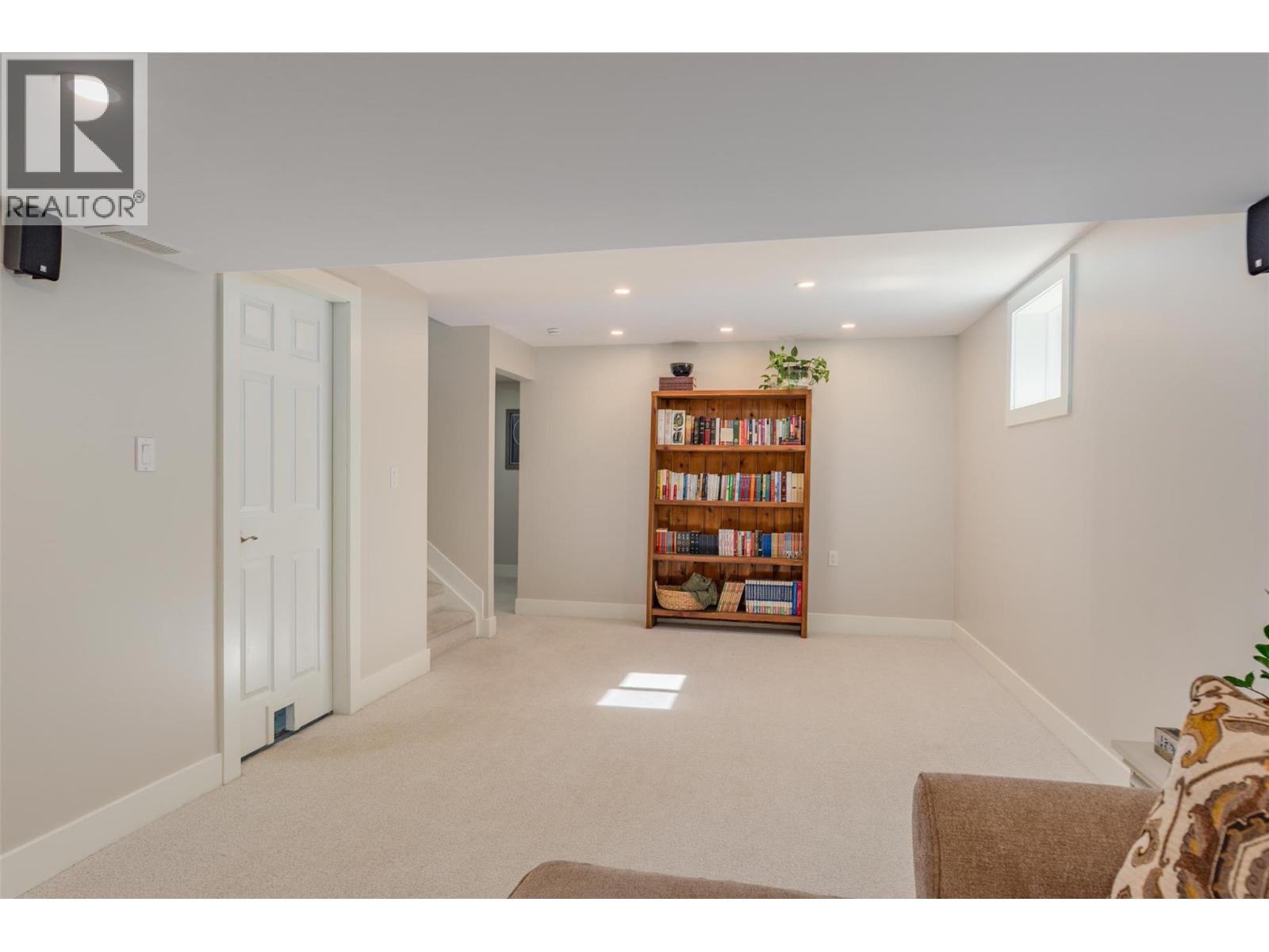 100 Birch Avenue, Fruitvale