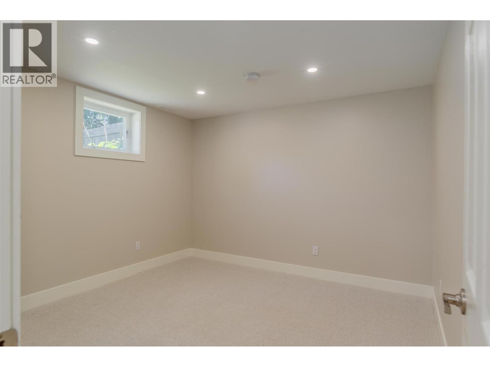 100 Birch Avenue, Fruitvale