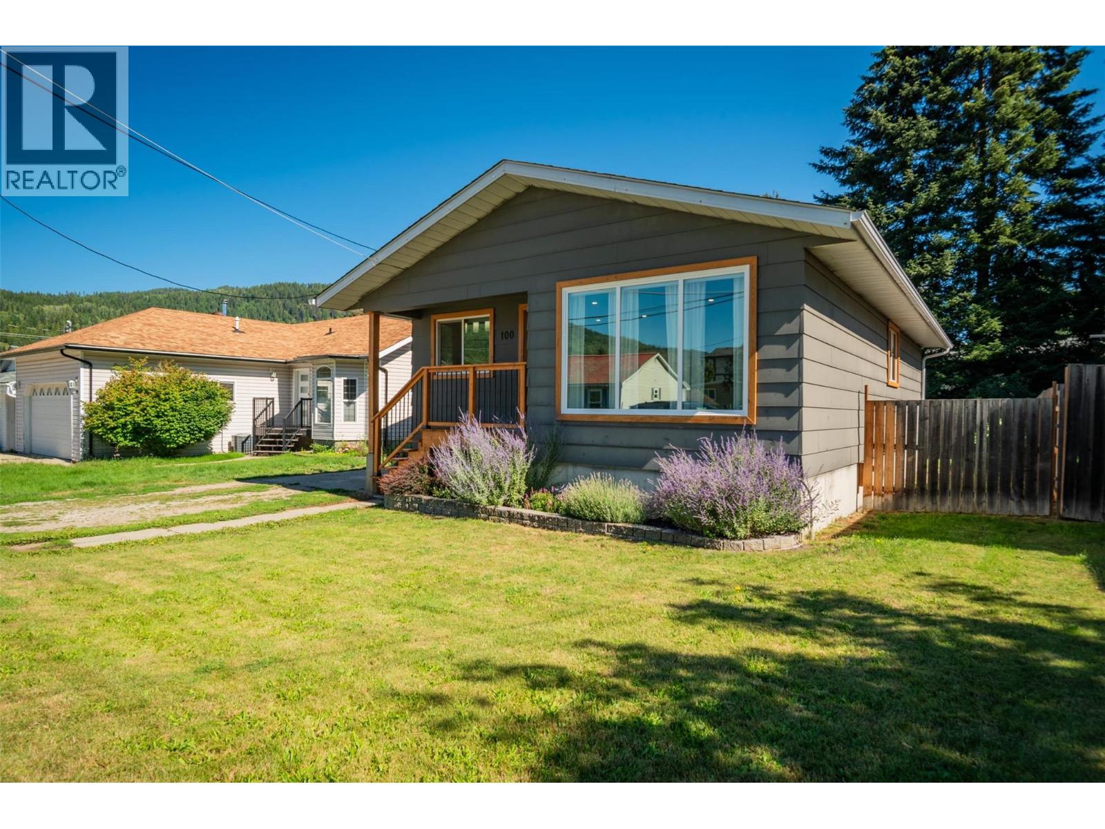 100 Birch Avenue, Fruitvale