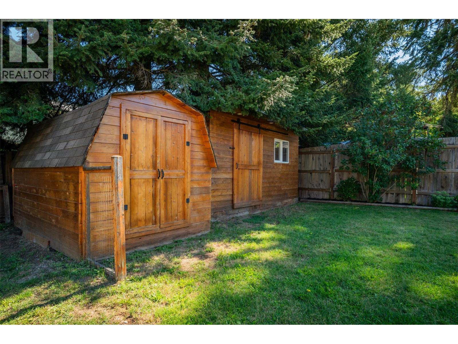 100 Birch Avenue, Fruitvale