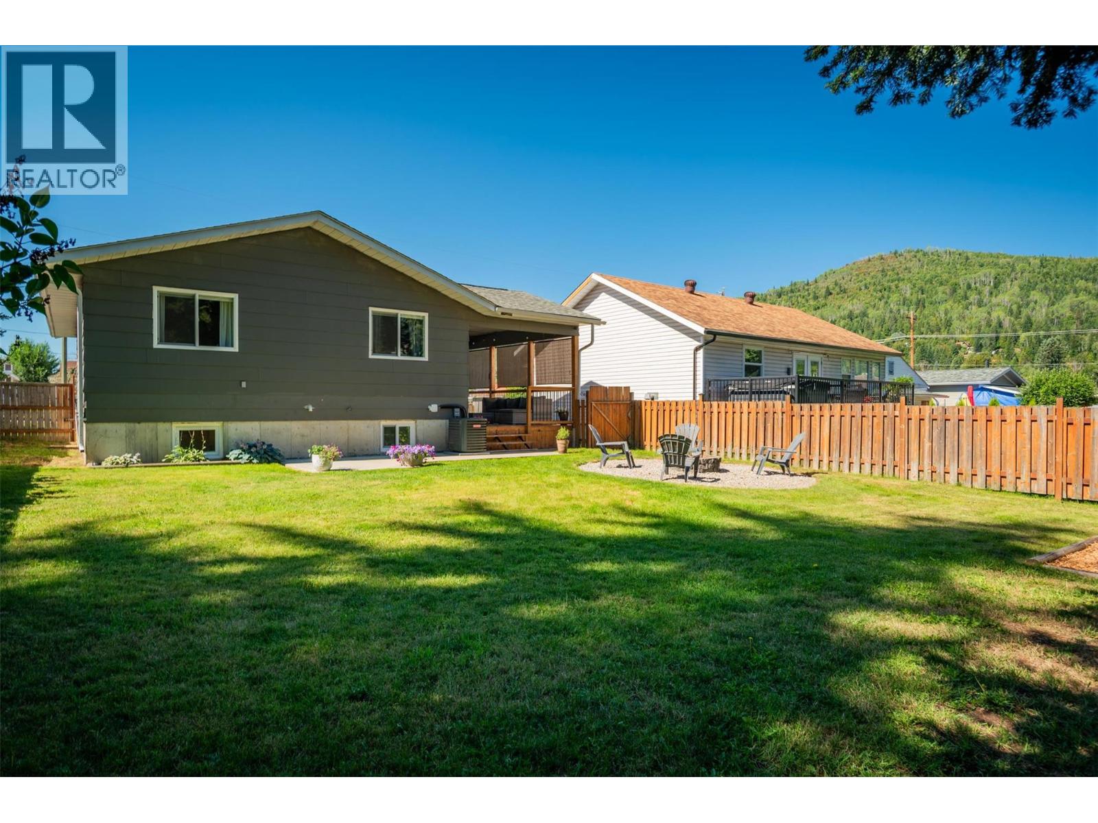 100 Birch Avenue, Fruitvale