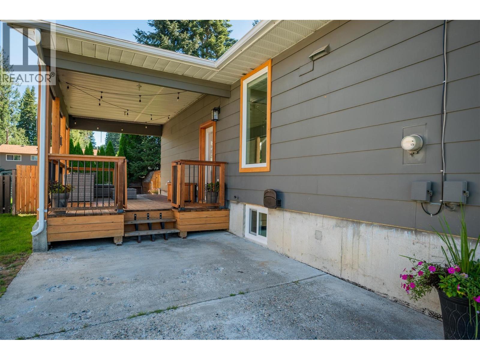 100 Birch Avenue, Fruitvale