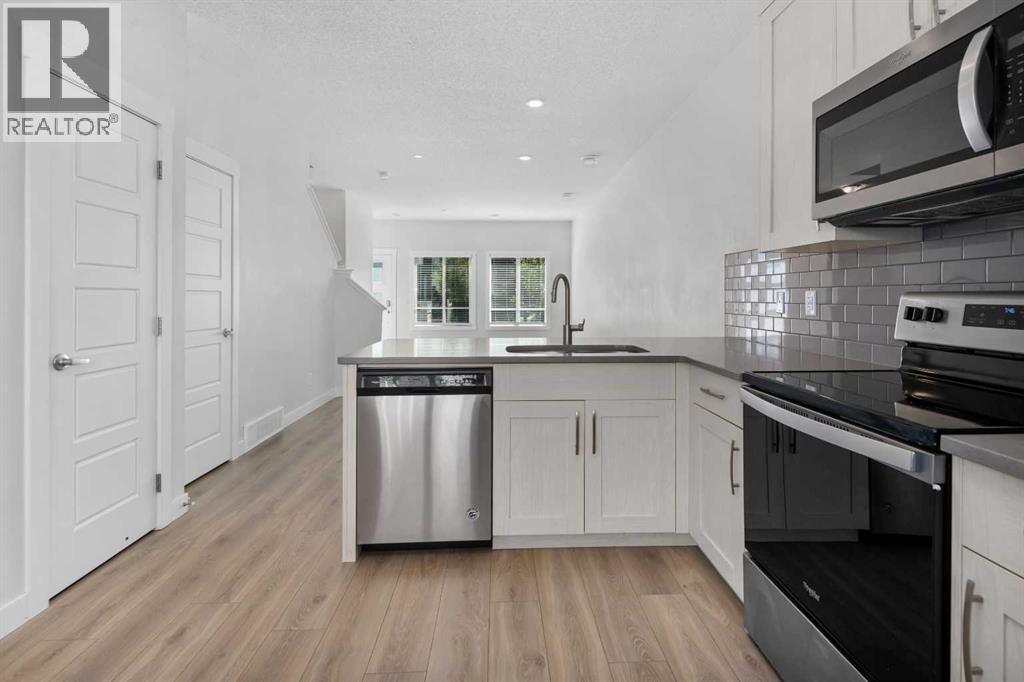Photo 12 of 135 Lucas Boulevard Nw, Calgary AB