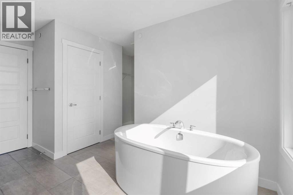 Photo 6 of 135 Lucas Boulevard Nw, Calgary AB