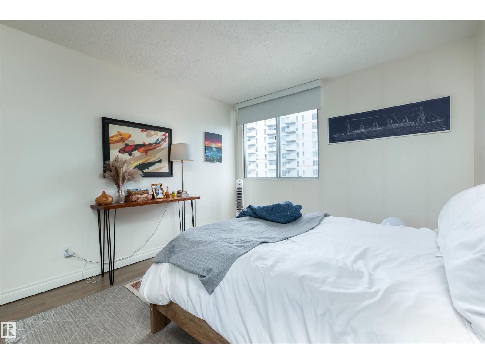 Photo 27 of 801 12141 Jasper Av Nw, Edmonton AB