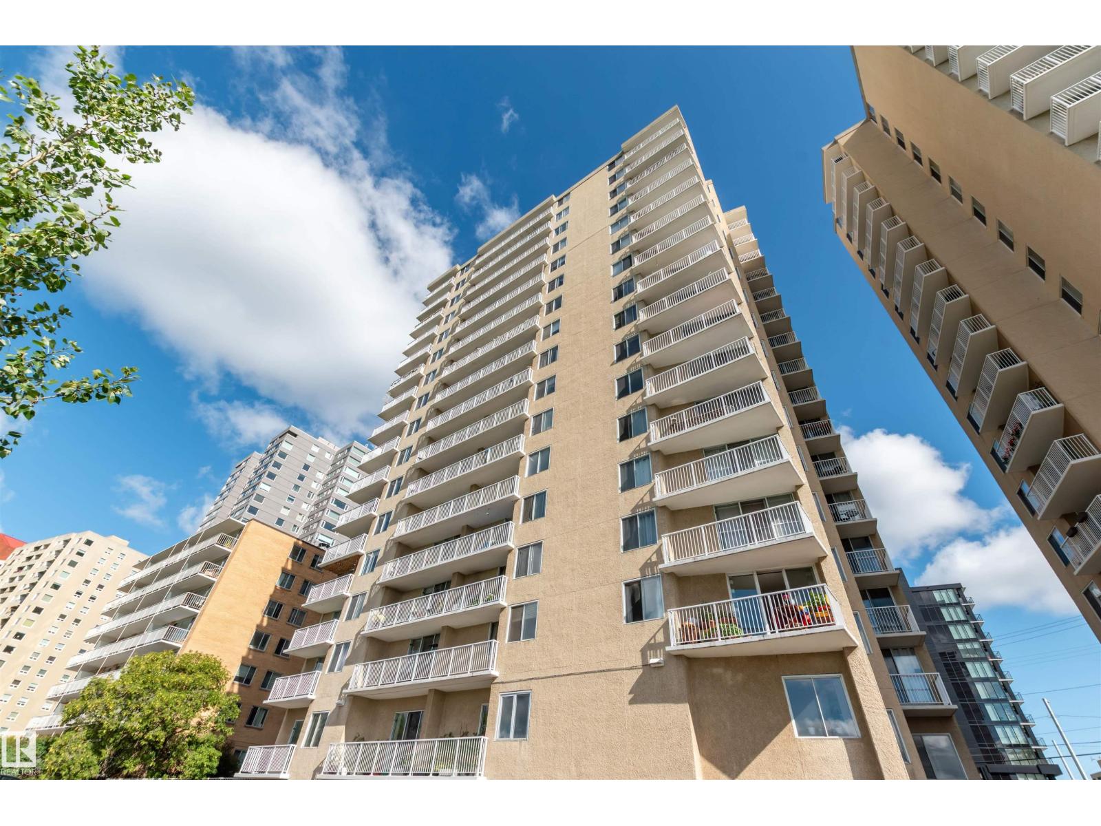 Photo 13 of 801 12141 Jasper Av Nw, Edmonton AB