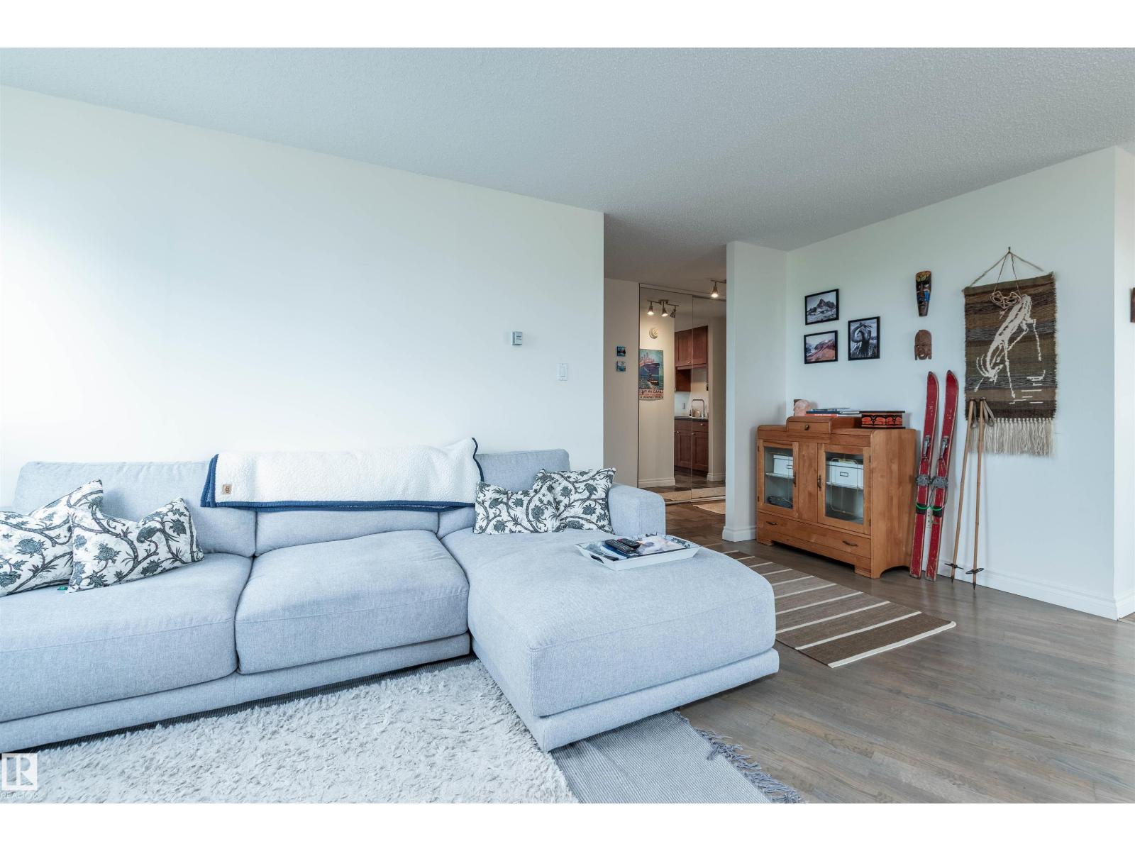 Photo 26 of 801 12141 Jasper Av Nw, Edmonton AB