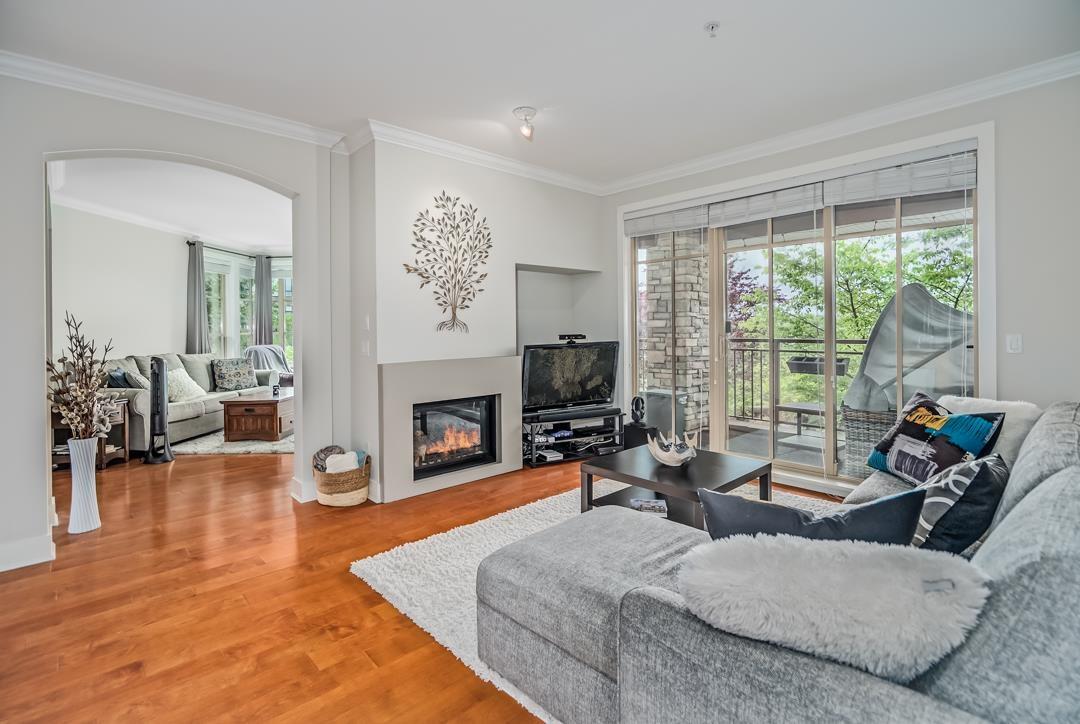 Photo 15 of 204 16421 64 Avenue, Surrey BC