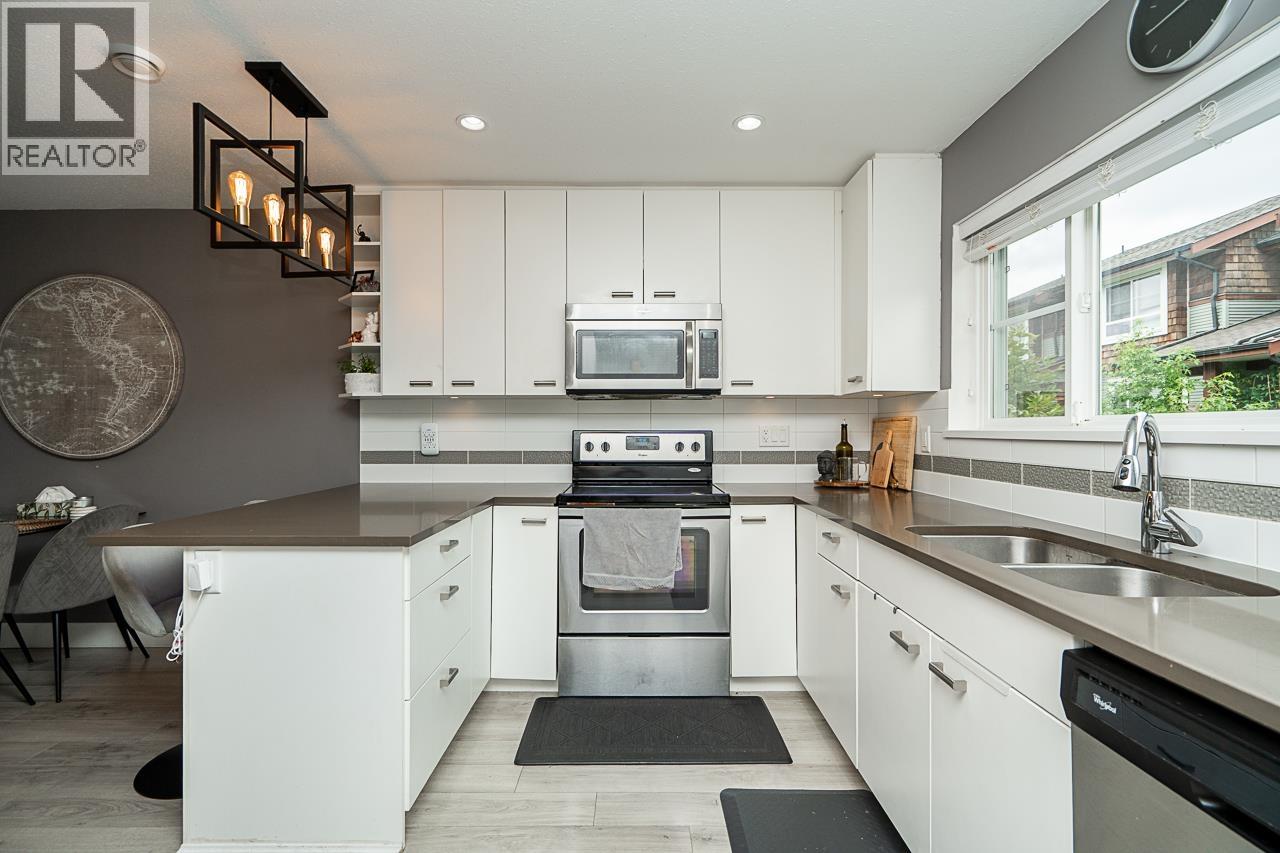 Photo 8 of 57 23651 132 Avenue, Maple Ridge BC