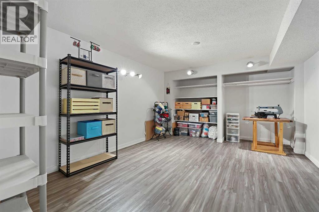 Single Family House Bungalow for Sale in  Woodbrook Court SW Woodbine Calgary 
