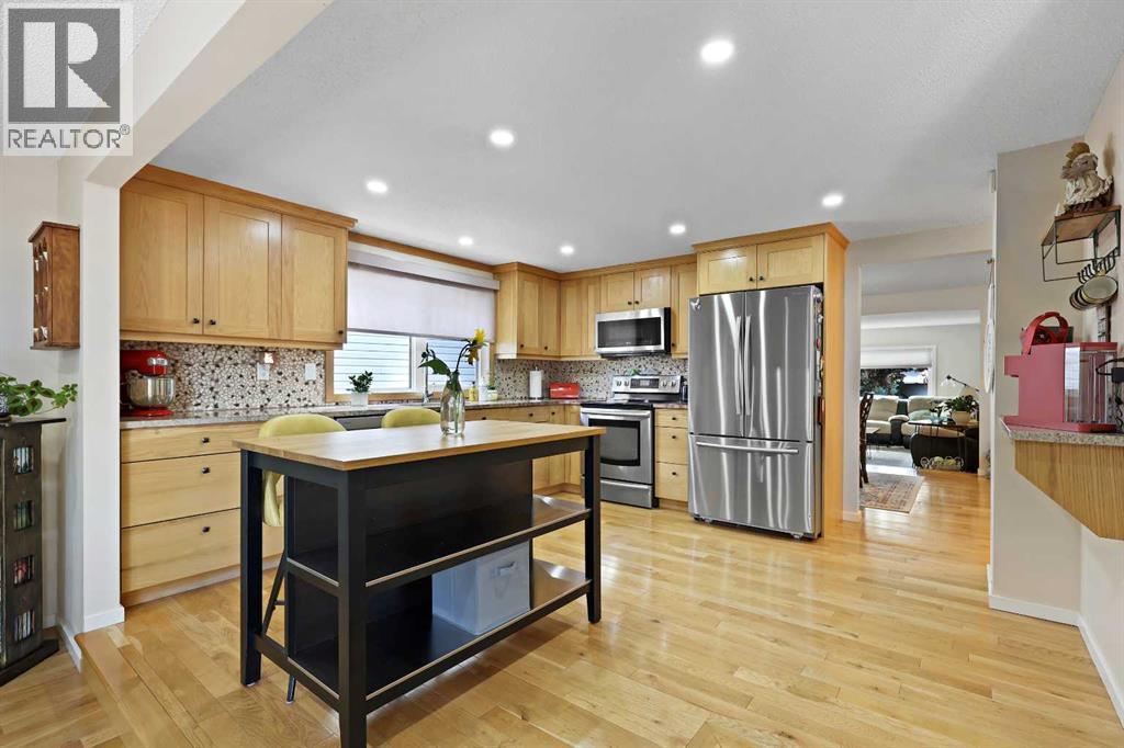 Single Family House Bungalow for Sale in  Woodbrook Court SW Woodbine Calgary 