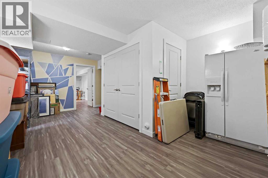 Single Family House Bungalow for Sale in  Woodbrook Court SW Woodbine Calgary 