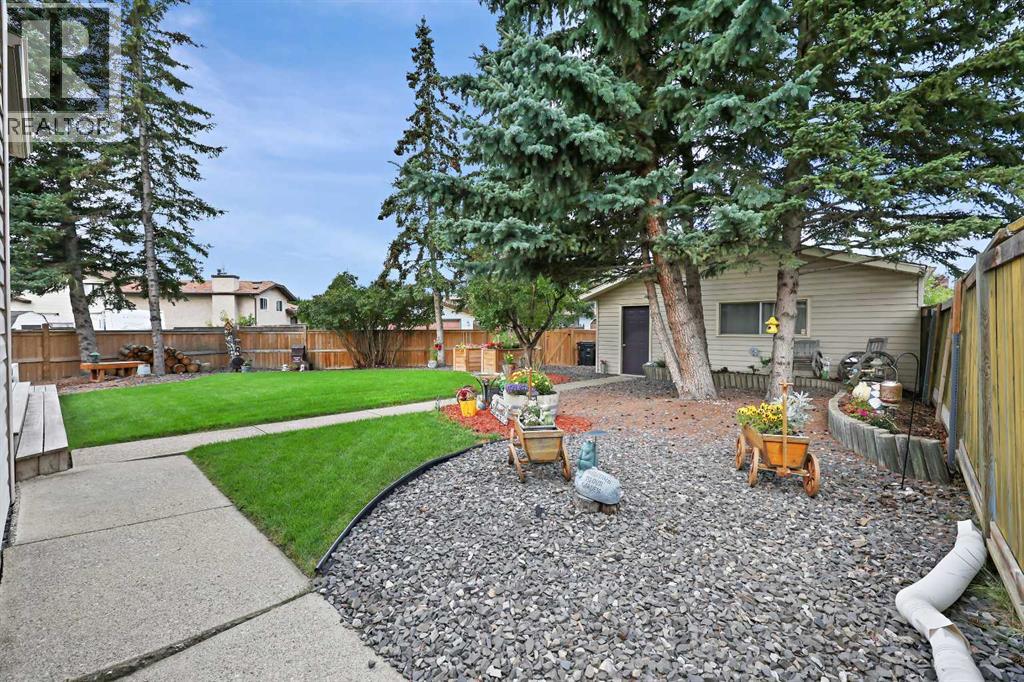 Single Family House Bungalow for Sale in  Woodbrook Court SW Woodbine Calgary 