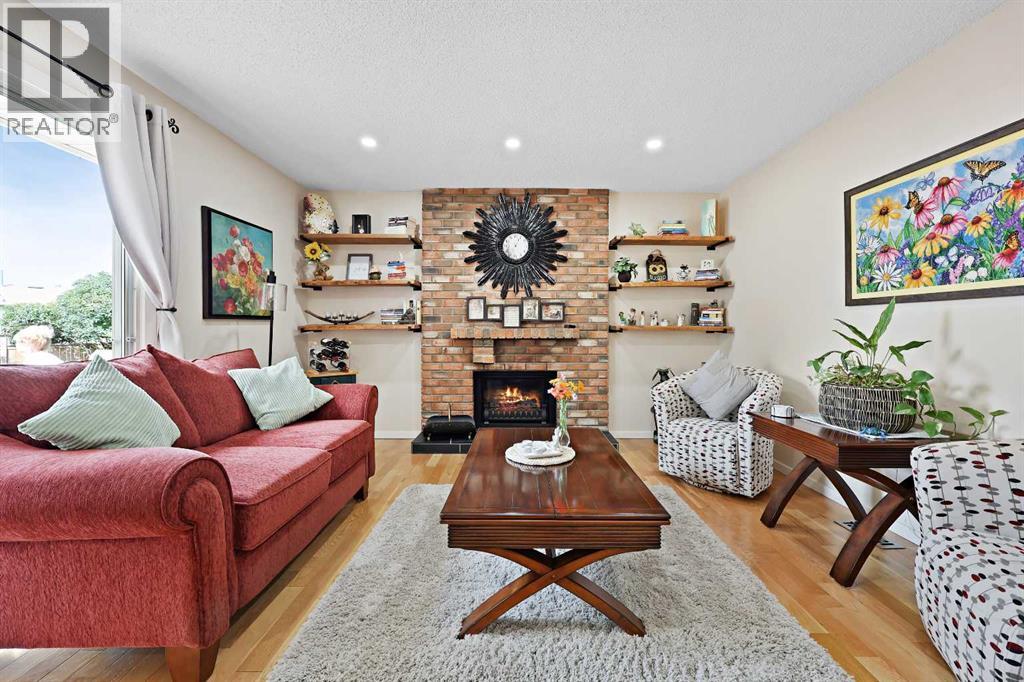 Single Family House Bungalow for Sale in  Woodbrook Court SW Woodbine Calgary 
