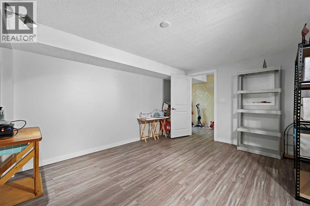 Single Family House Bungalow for Sale in  Woodbrook Court SW Woodbine Calgary 