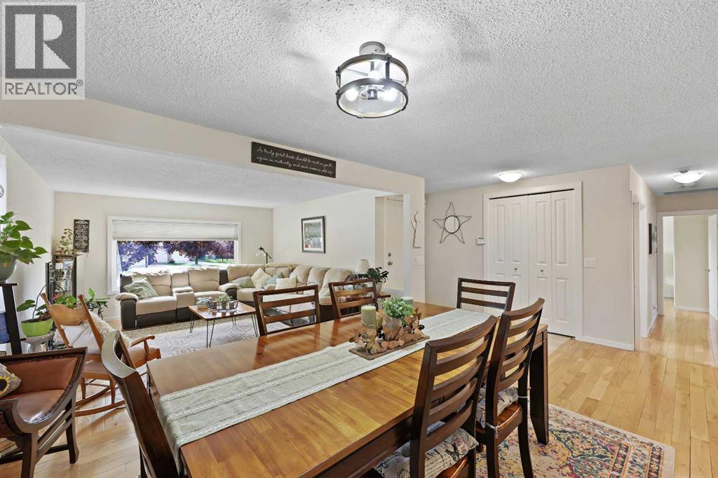 Single Family House Bungalow for Sale in  Woodbrook Court SW Woodbine Calgary 
