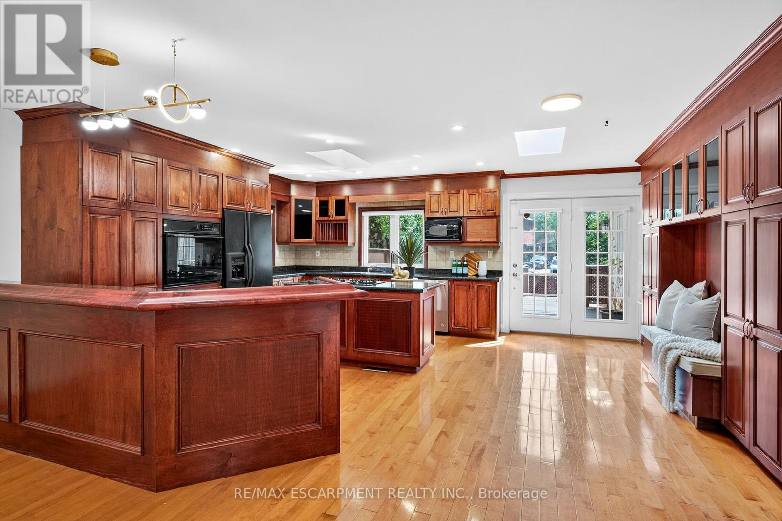 Photo 12 of 1262 Mississauga Road, Mississauga ON