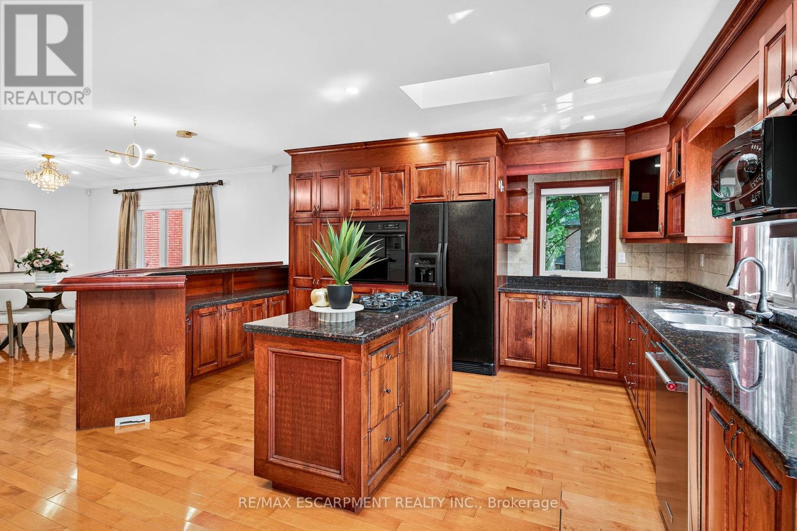 Photo 15 of 1262 Mississauga Road, Mississauga ON
