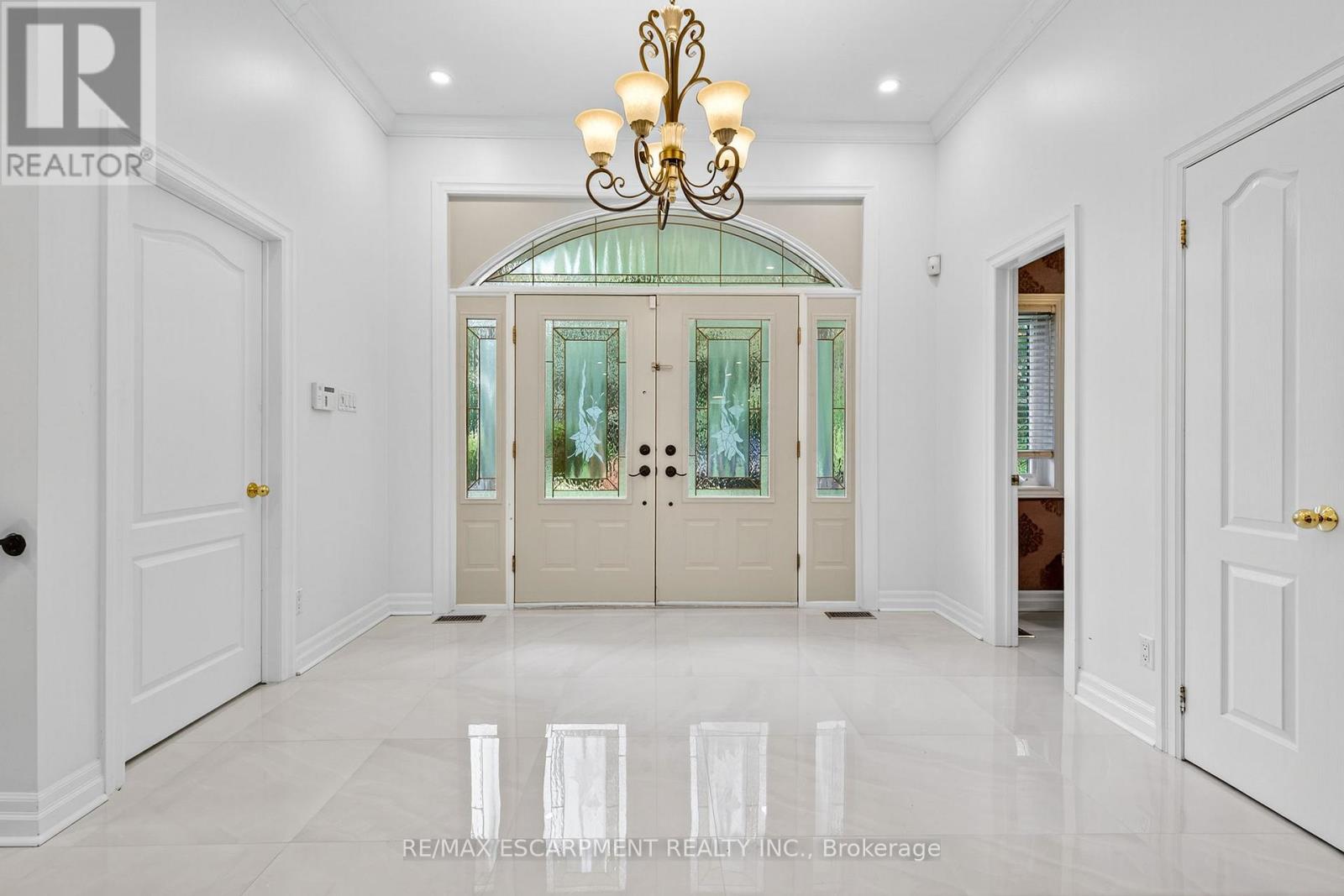 Photo 5 of 1262 Mississauga Road, Mississauga ON