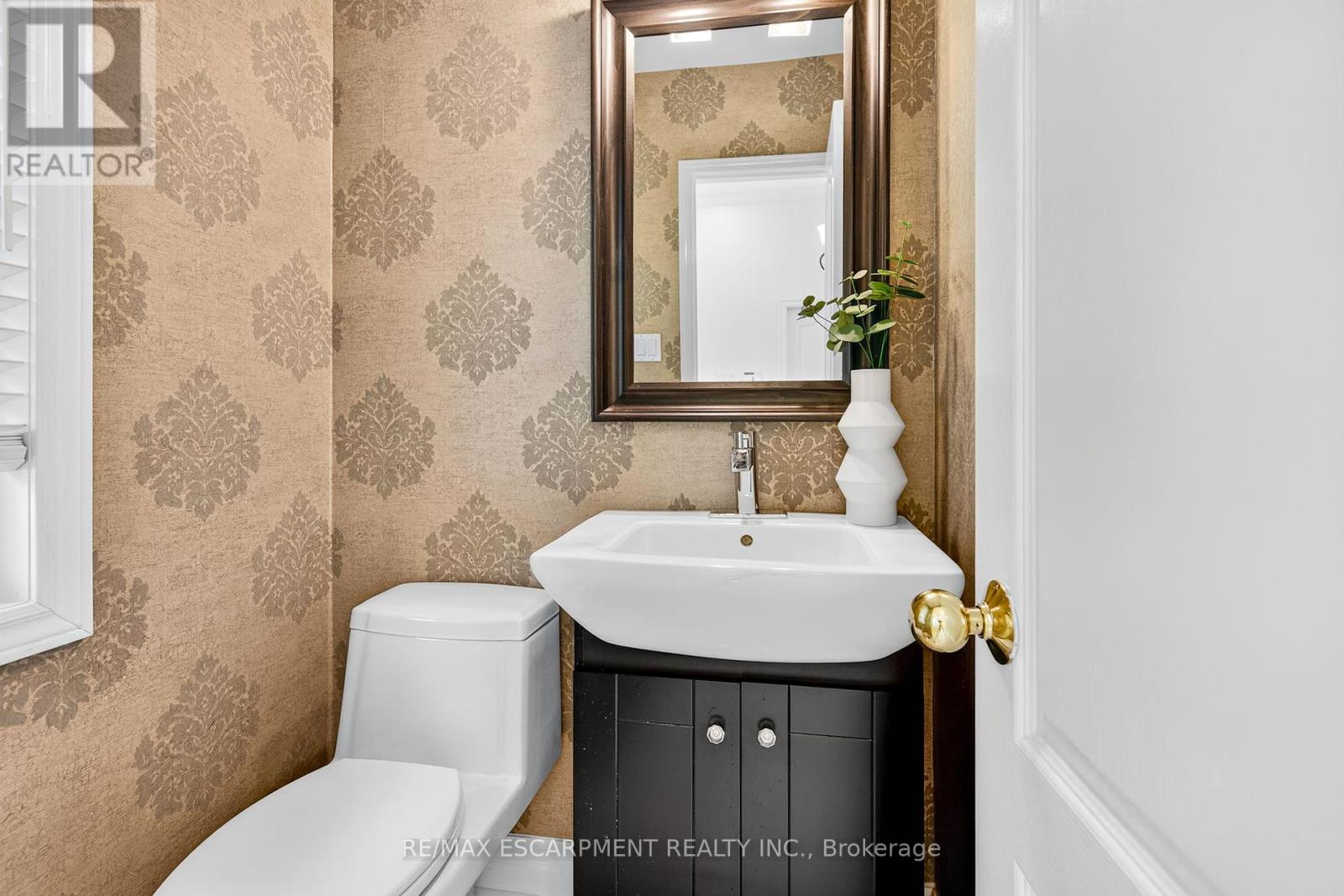 Photo 7 of 1262 Mississauga Road, Mississauga ON