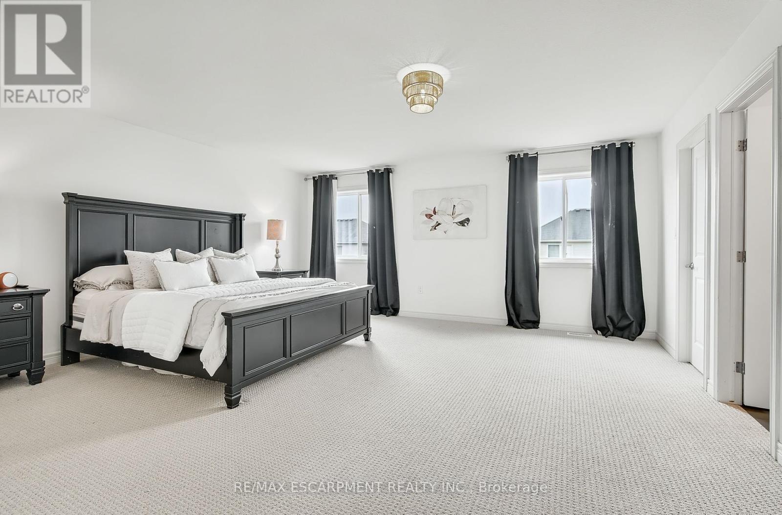 Photo 49 of 4884 Allan Court, Lincoln ON