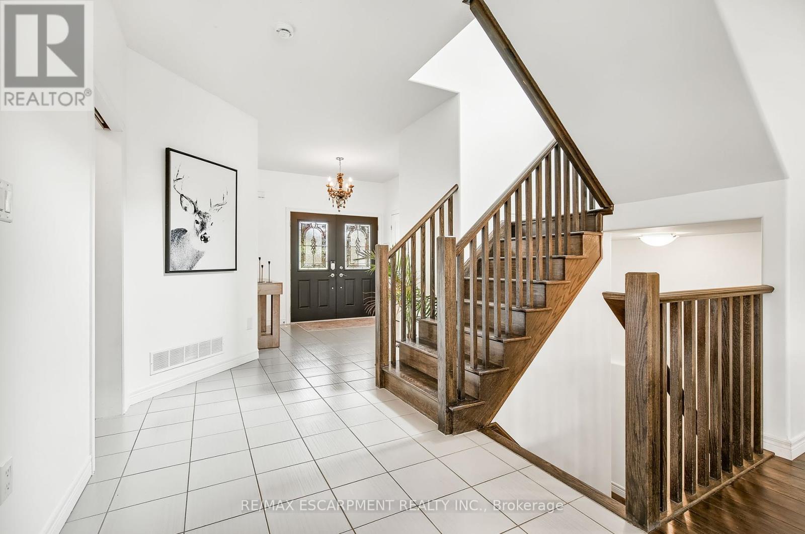 Photo 45 of 4884 Allan Court, Lincoln ON