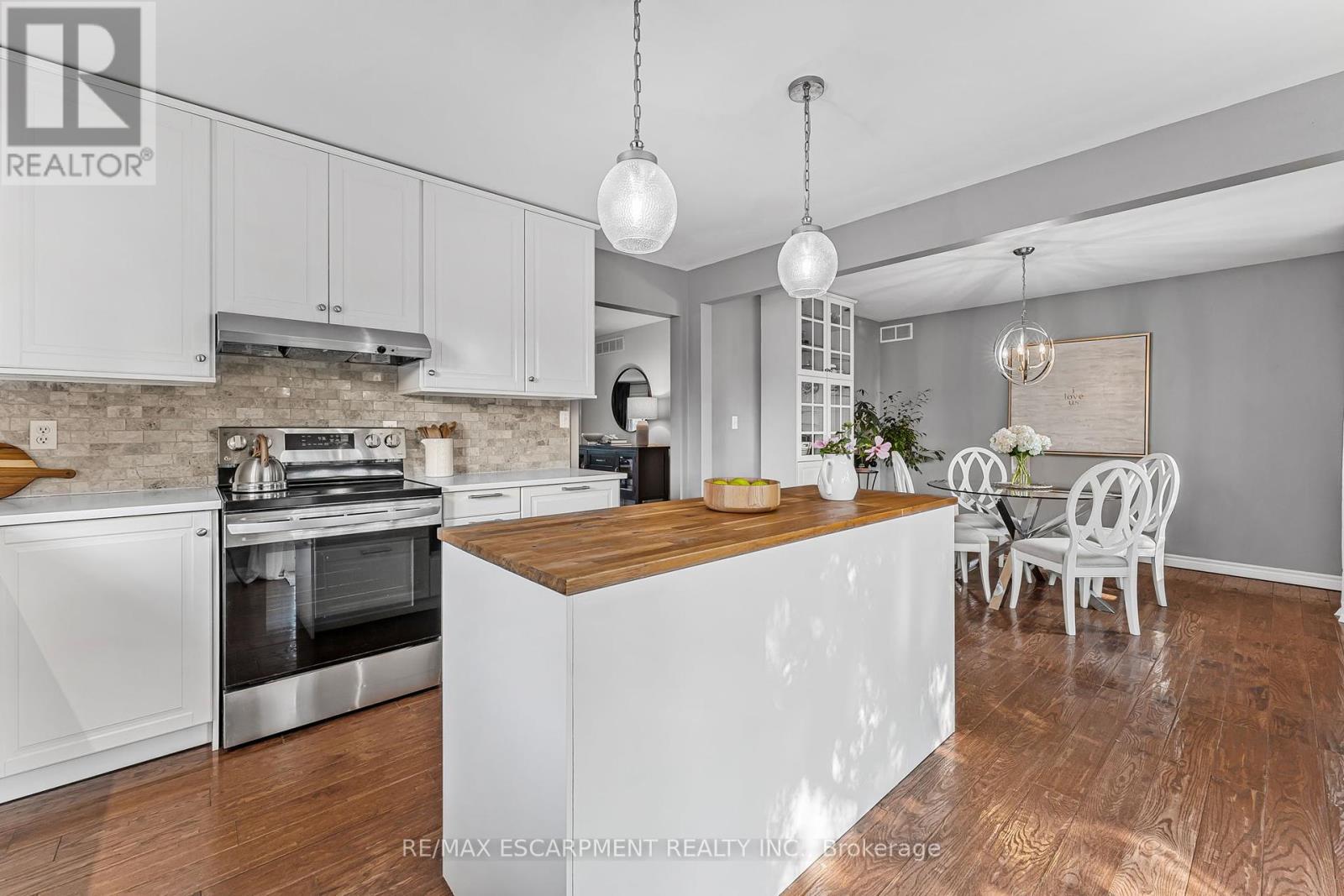 Photo 6 of 2461 Shurie Road, West Lincoln ON
