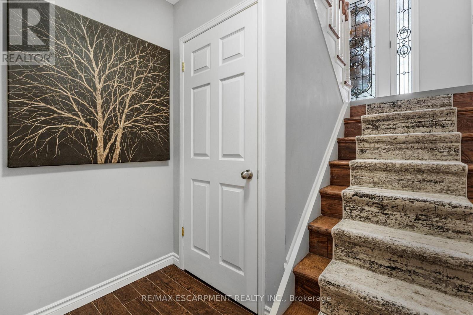 Photo 18 of 2461 Shurie Road, West Lincoln ON