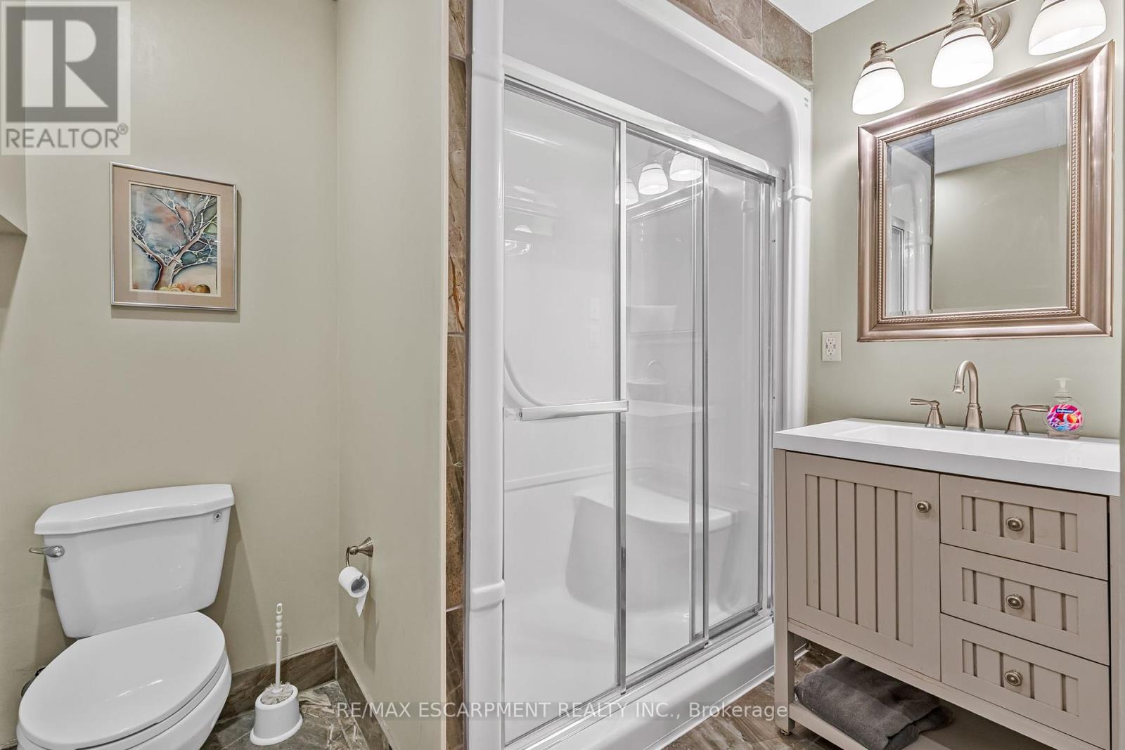 Photo 34 of 2461 Shurie Road, West Lincoln ON