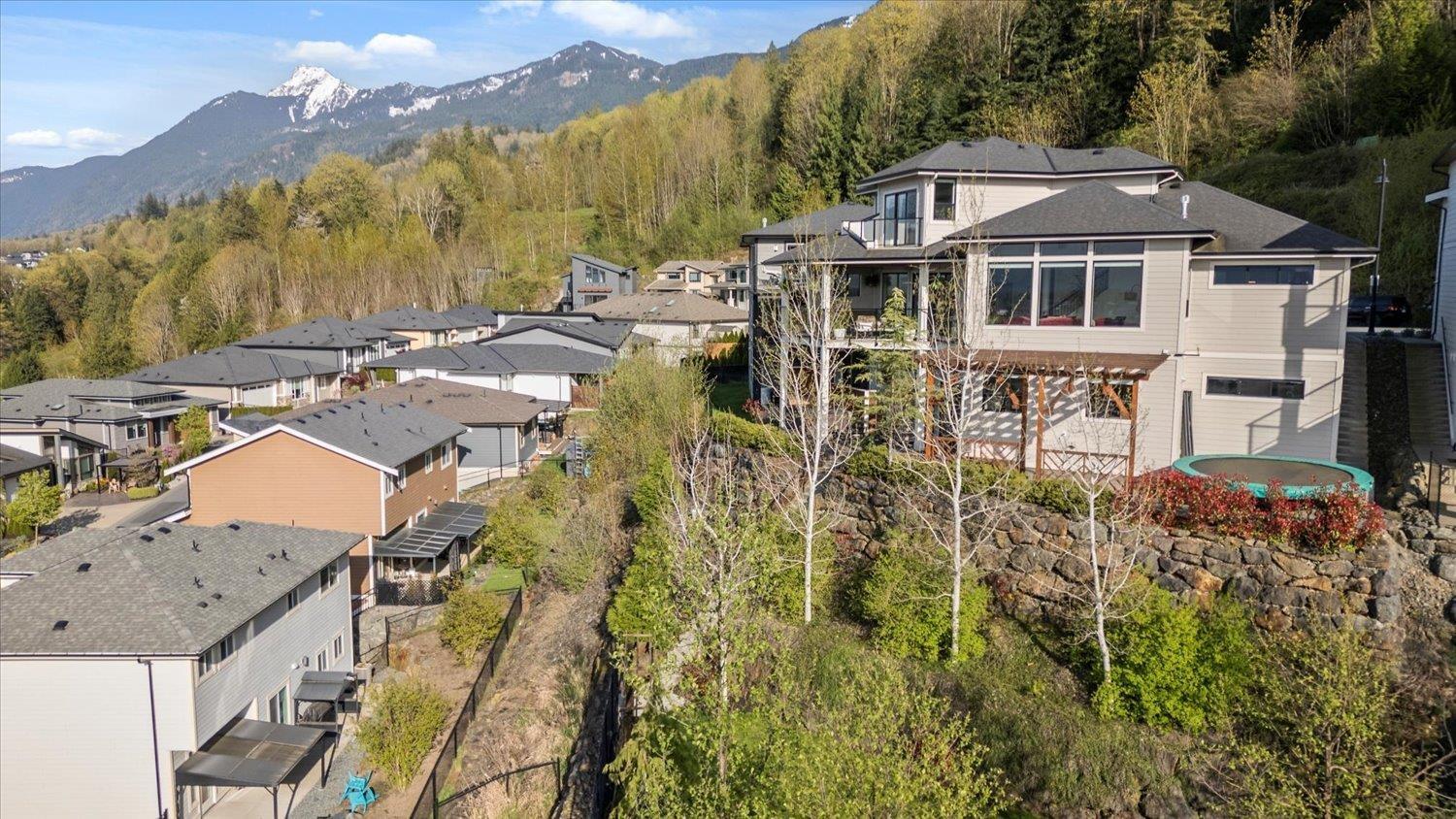 Photo 3 of 55 50778 Ledgestone Place Eastern Hillsides, Chilliwack BC