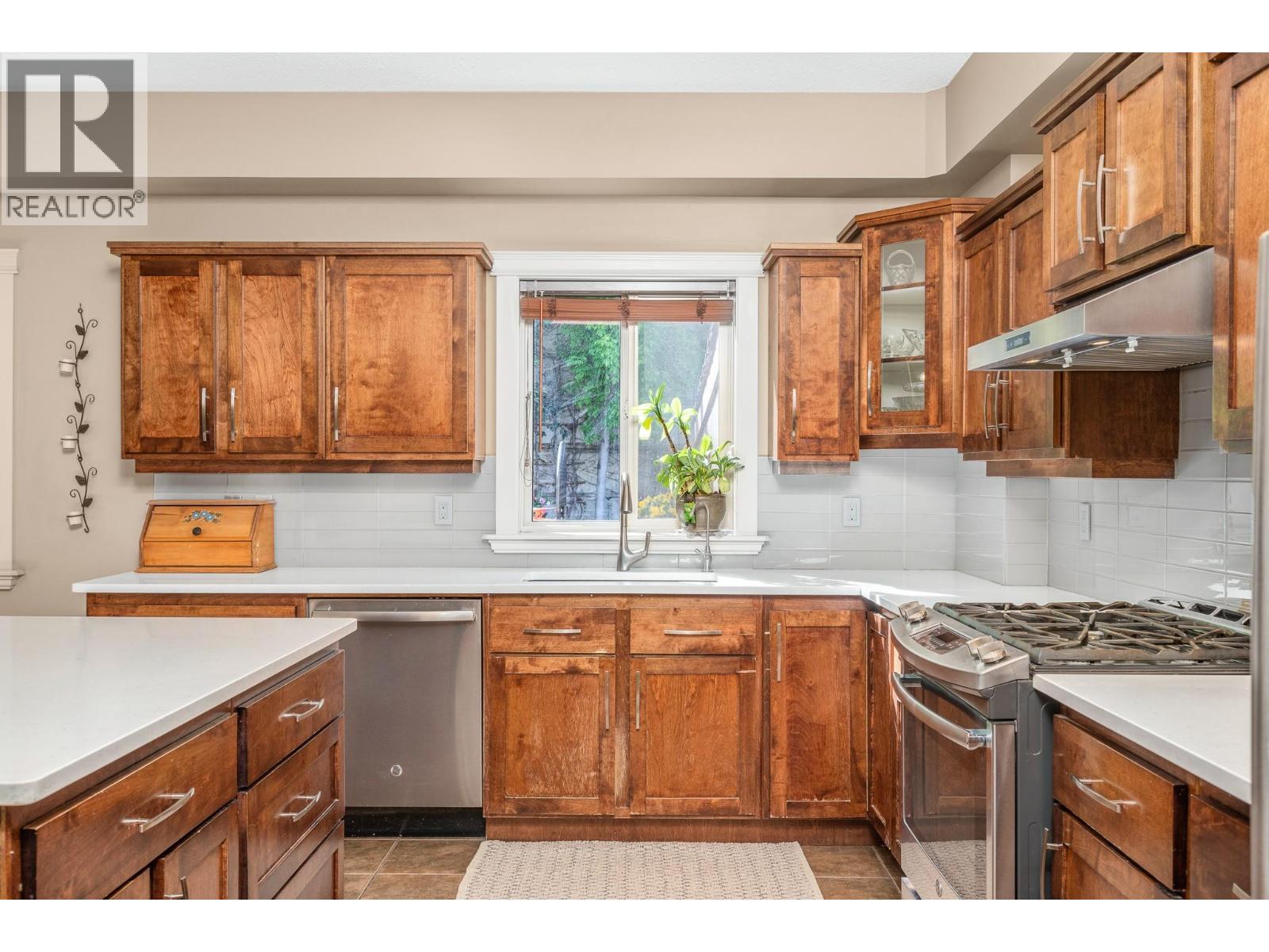 Photo 11 of 955 Mt Begbie Drive, Vernon BC