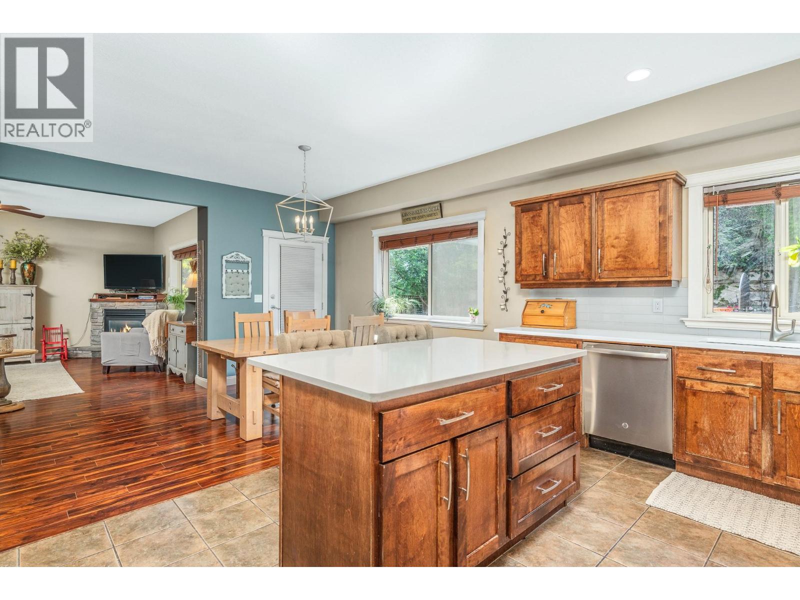 Photo 12 of 955 Mt Begbie Drive, Vernon BC