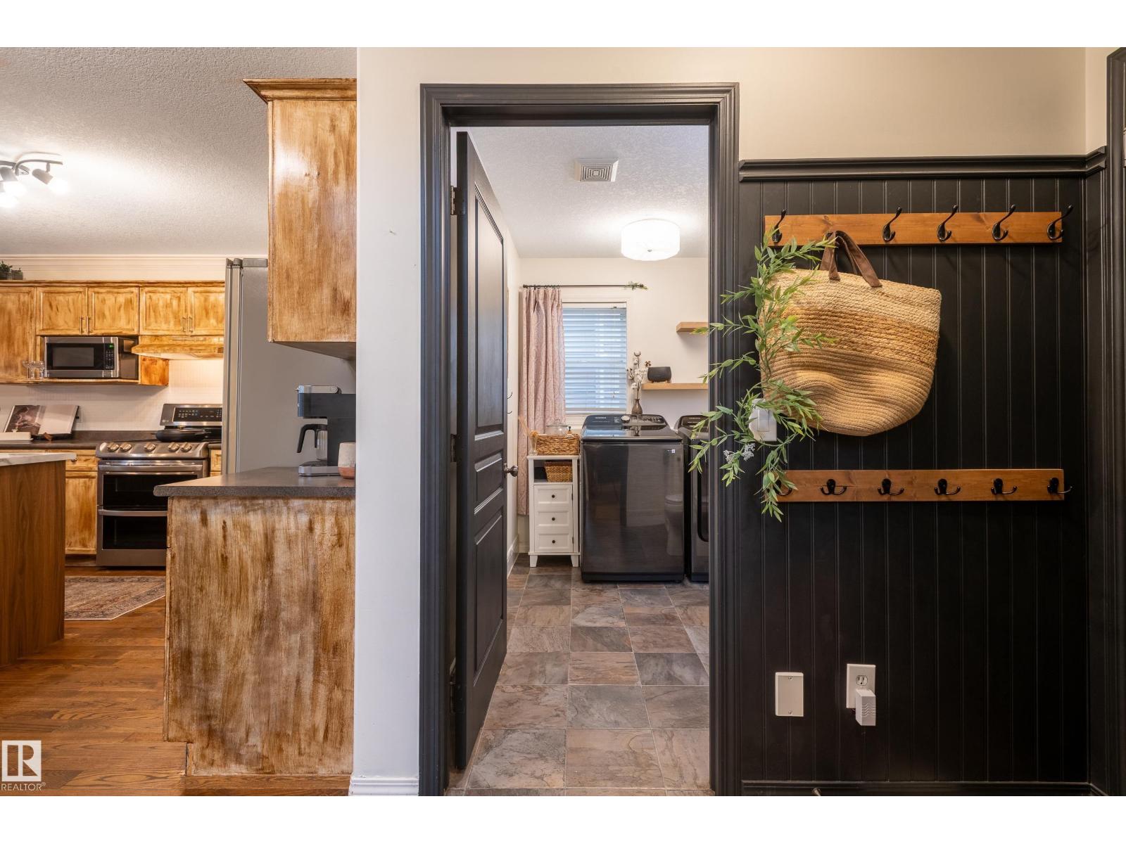 Photo 8 of 37 Grayridge Cr, Stony Plain AB