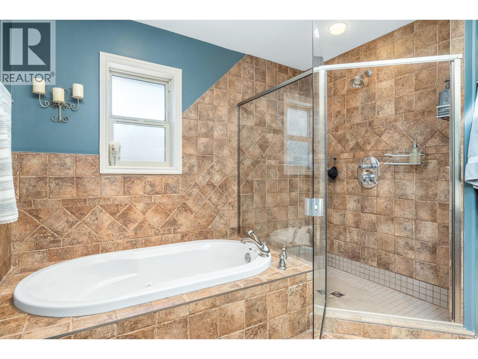 Photo 28 of 955 Mt Begbie Drive, Vernon BC