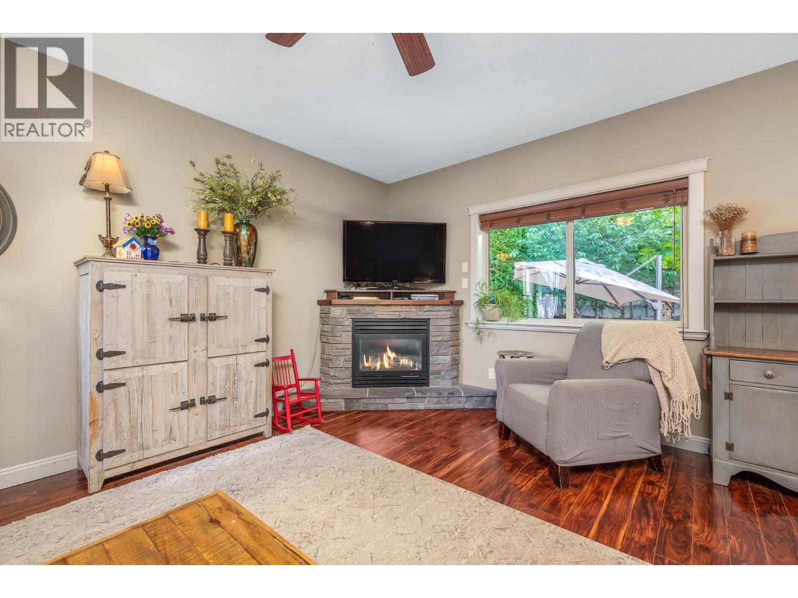 Photo 15 of 955 Mt Begbie Drive, Vernon BC