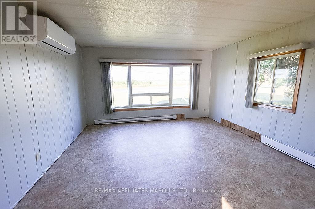 Photo 16 of 3813 Joann Street, North Glengarry ON