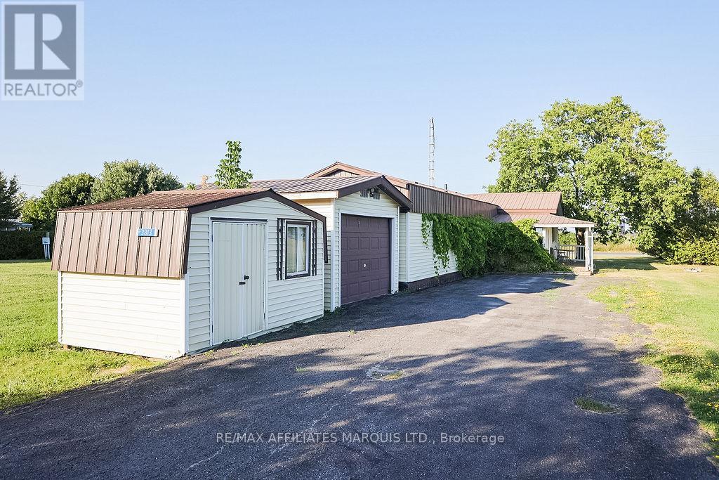 Photo 3 of 3813 Joann Street, North Glengarry ON