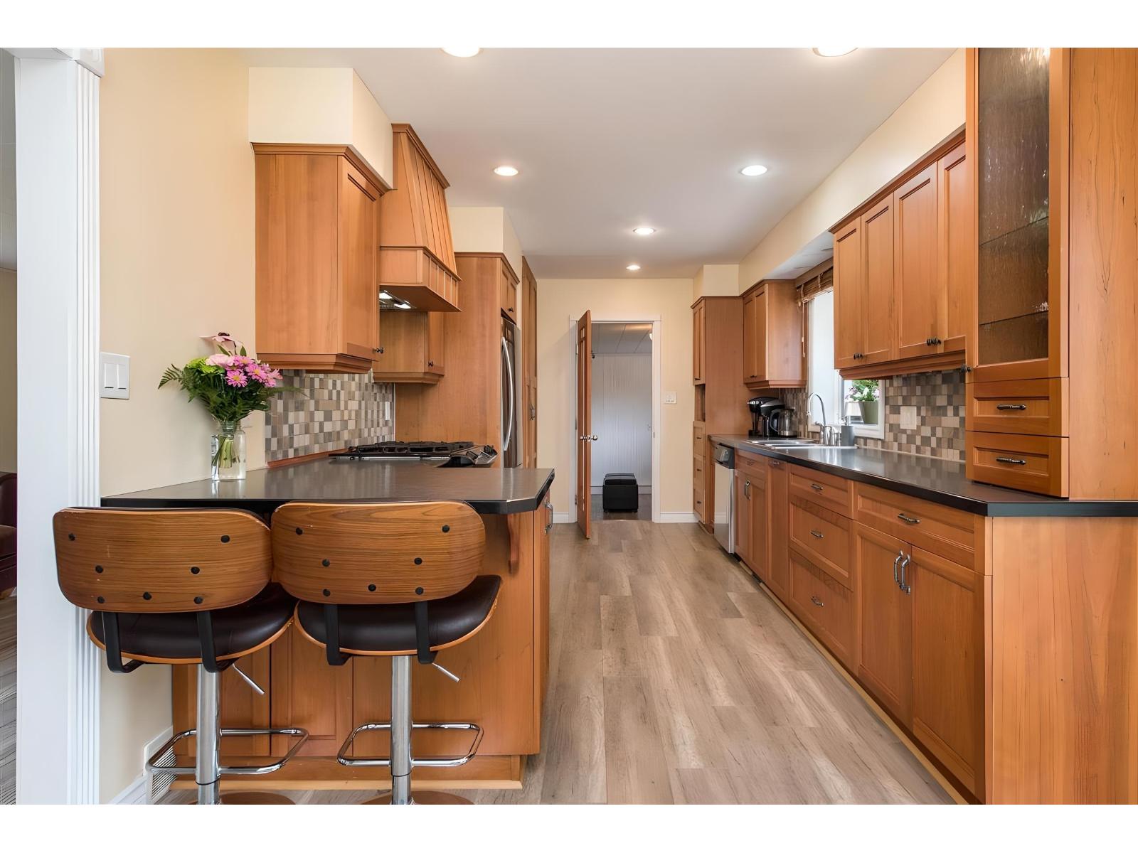 Photo 8 of 7413 Leary Crescent Sardis West Vedder, Sardis BC