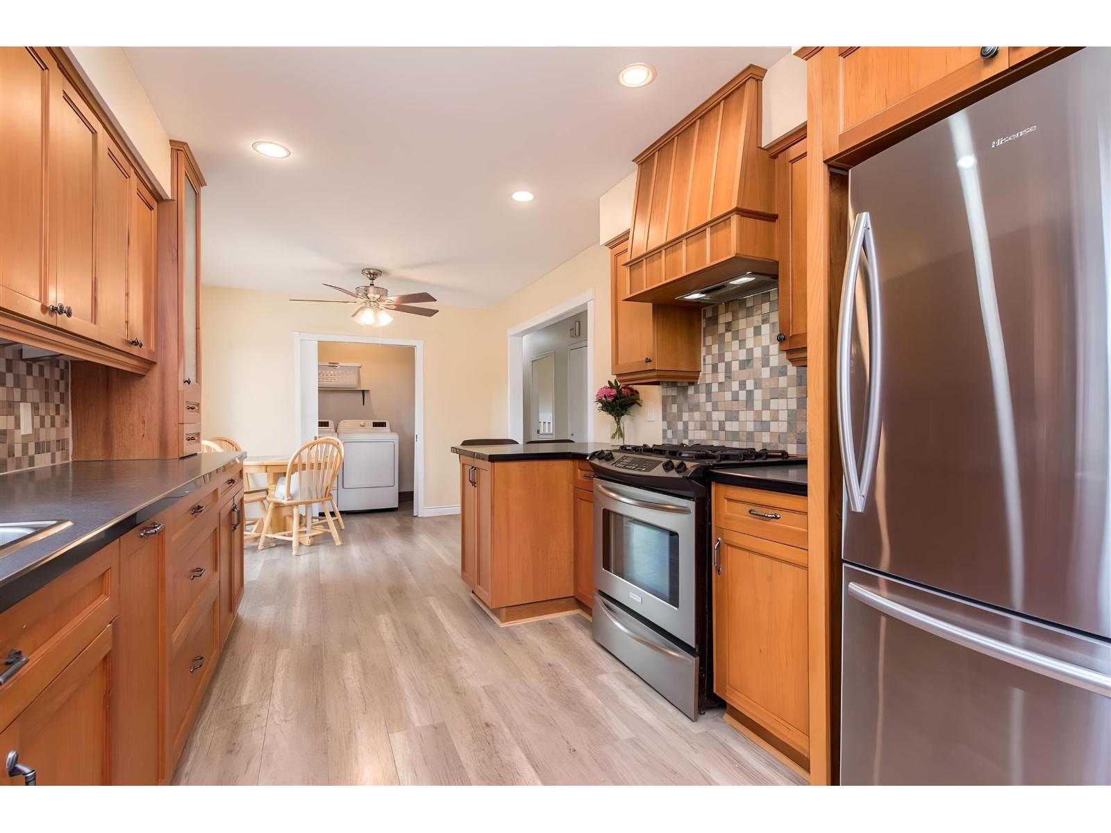 Photo 6 of 7413 Leary Crescent Sardis West Vedder, Sardis BC