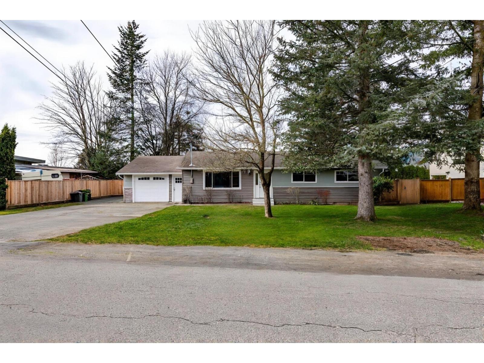 Photo 3 of 7413 Leary Crescent Sardis West Vedder, Sardis BC