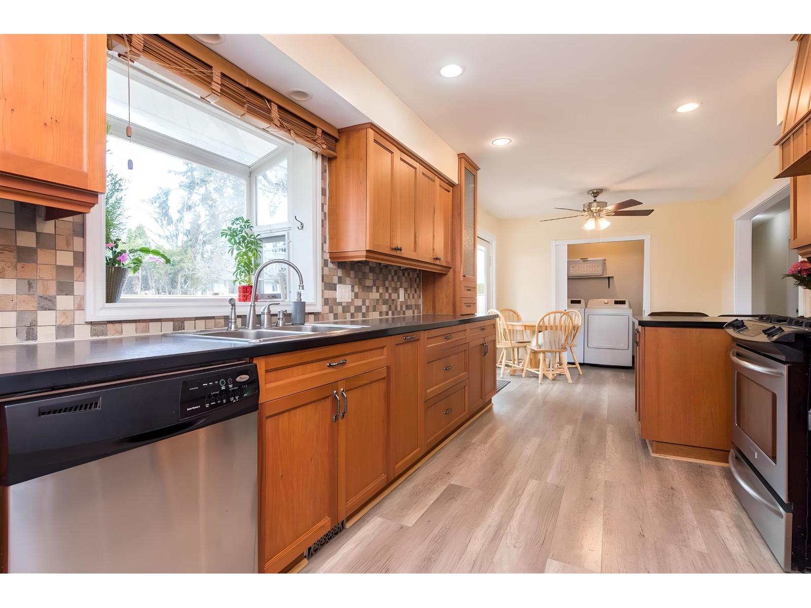 Photo 5 of 7413 Leary Crescent Sardis West Vedder, Sardis BC