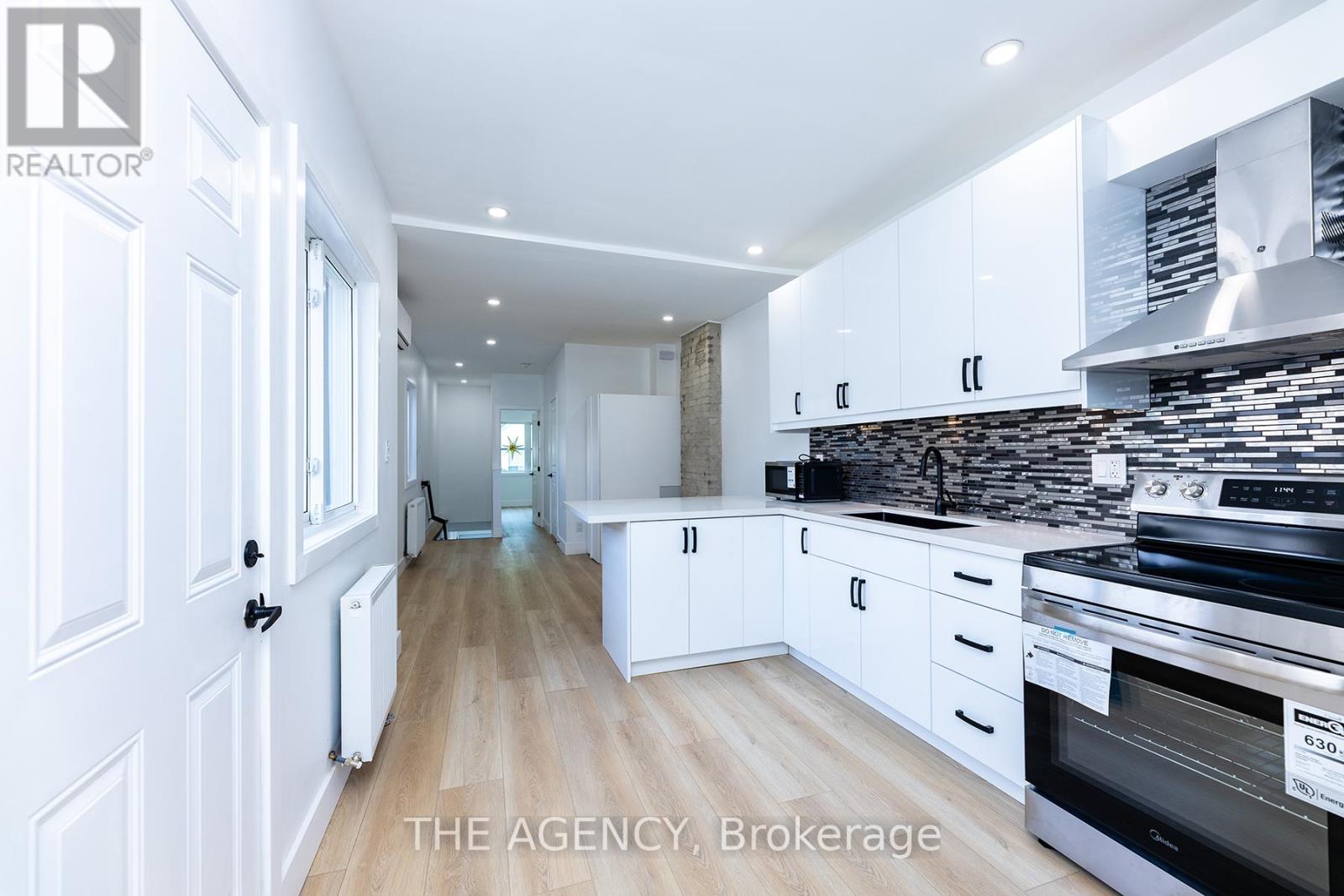 Photo 4 of B 428 Woodfield Road, Toronto ON