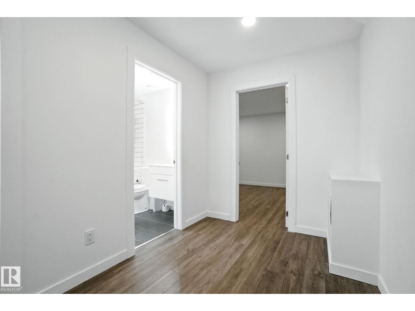Photo 41 of 10626 127 St Nw, Edmonton AB