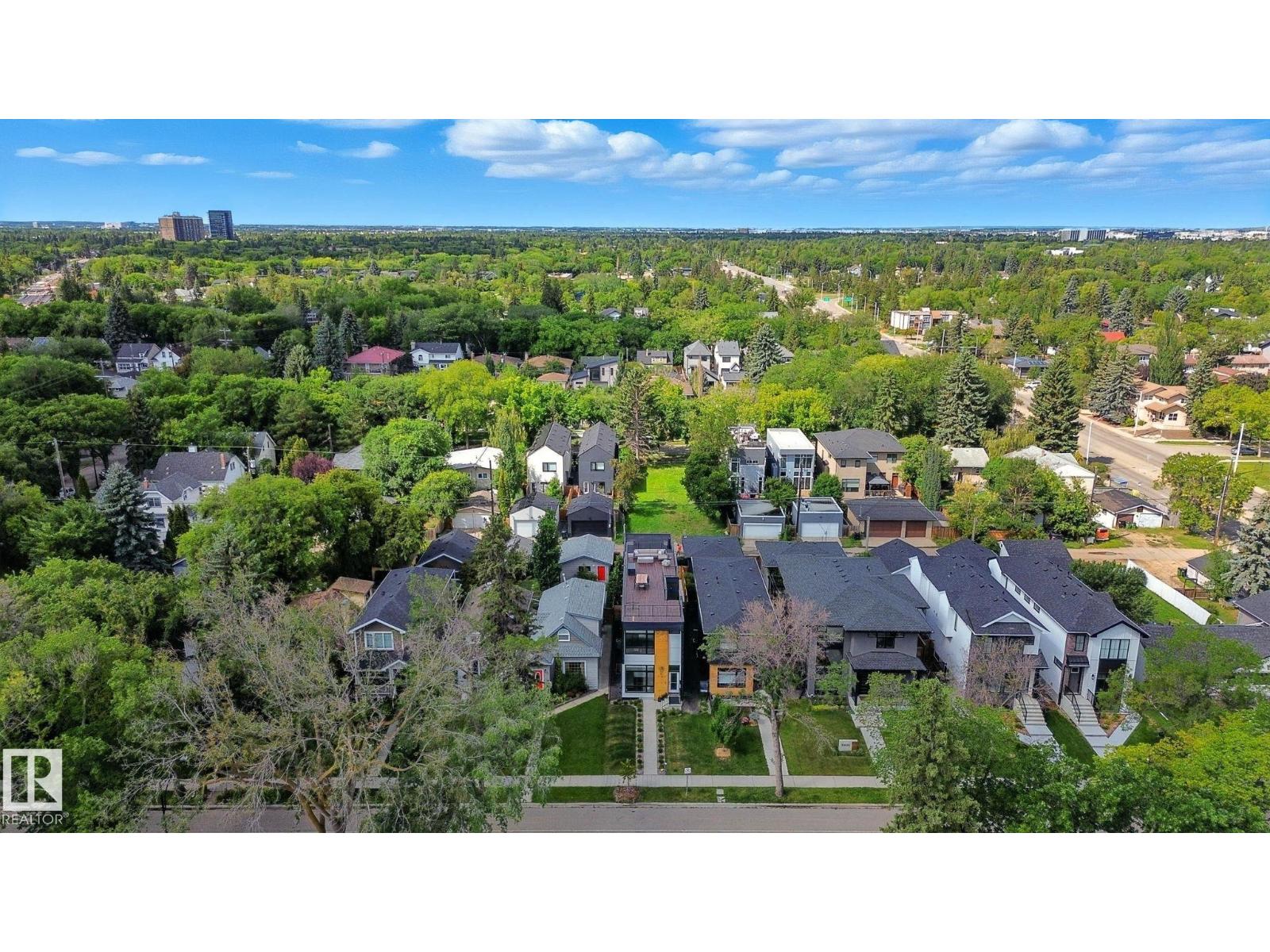 Photo 72 of 10626 127 St Nw, Edmonton AB