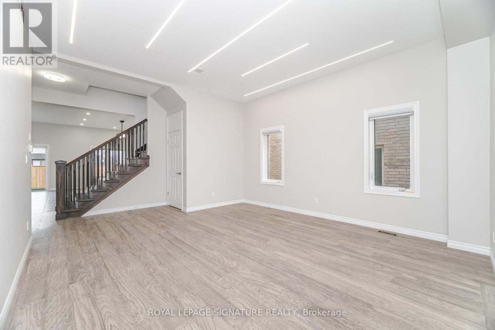 Photo 11 of 101 Sass Crescent, Brant ON